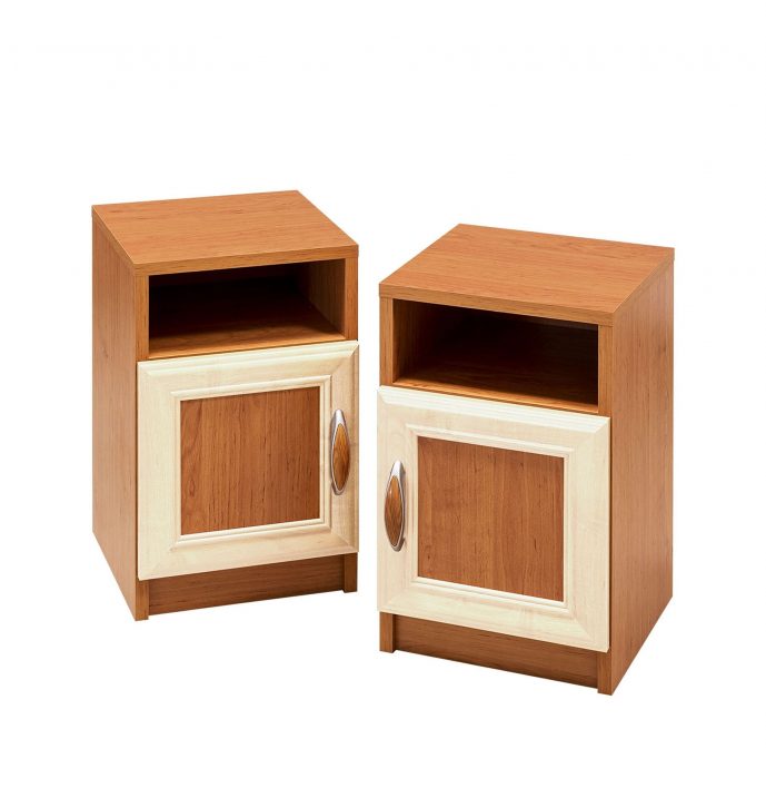 Betétes kis éjjeliszekrény