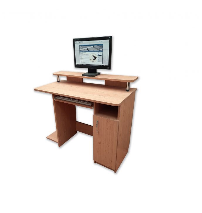 Dani számítógépasztal