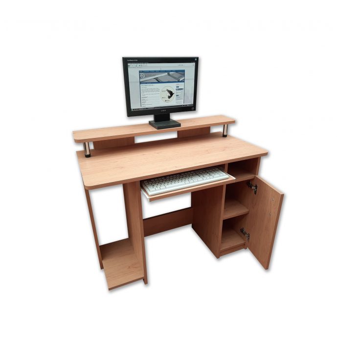 Dani számítógépasztal 2